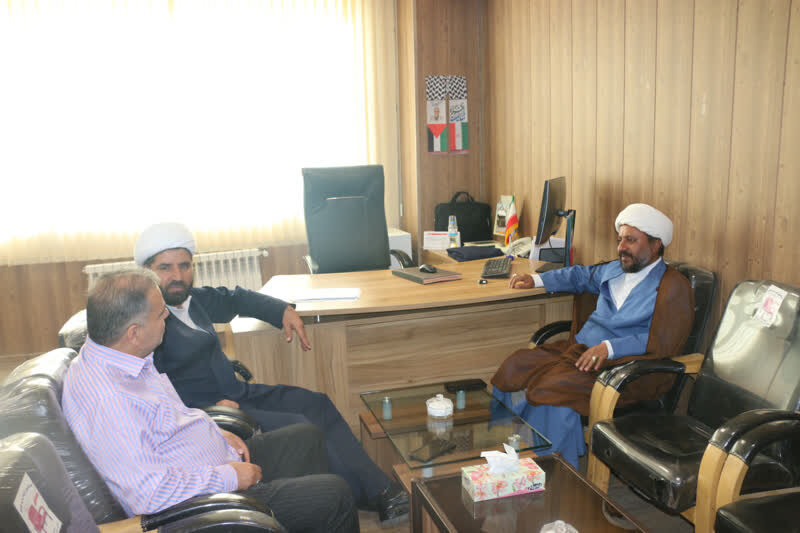 دیدار مدیرکل تبلیغات اسلامی کردستان با روحانیون مستقر در کامیاران