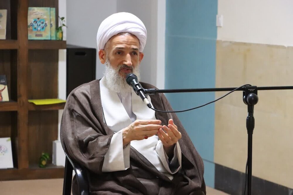 Hubungan dengan Imam Mahdi (aj) adalah Poros Keutamaan Akhlak dan Keteguhan Masyarakat