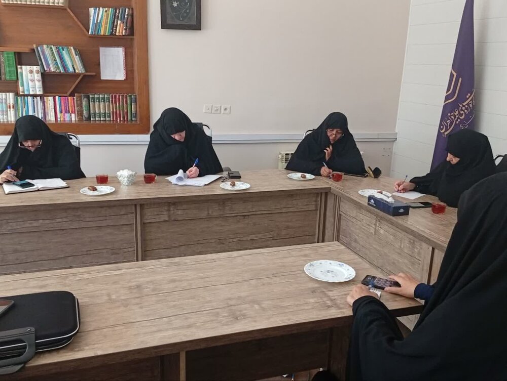 تصاویر جلسه شورای علمی پژوهشی مدیریت استان کرمان