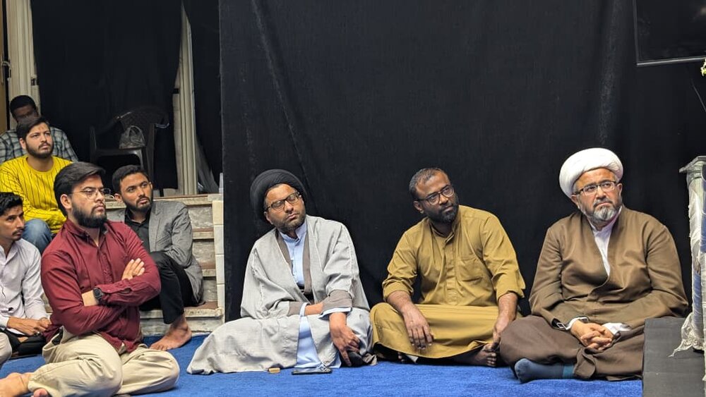 طلاب اور علماء حوزوی دروس کے ساتھ اپنے اندر فکری، سماجی اور سیاسی بیداری پیدا کریں: علامہ راجہ ناصر عباس جعفری