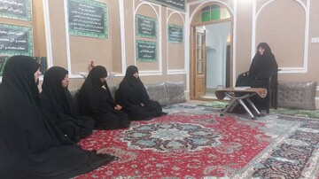 نشست اساتید فاطمیه اشکذر با محور «شناخت نوجوان و تدریس مؤثر» برگزار شد