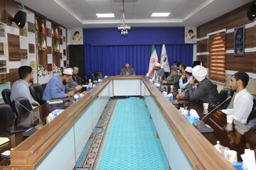 طلاب و مدرسین وارثان رسالت انبیای الهی/ وظیفه تبلیغ فقط به منبر محدود نمی‌شود