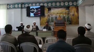 تصاویر/ برگزاری جلسه دفاع از پایان‌نامه سطح دو در کرمان