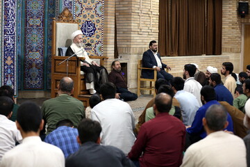 تصاویر/ درس اخلاق آیت‌الله العظمی سبحانی