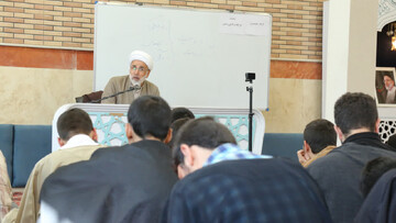 تصاویر/ برگزاری کارگاه تخصصی وصیت در فقه و قانون مدنی در مدرسه علمیه امیرالمومنین(ع) تبریز