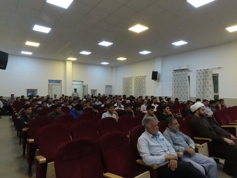 تصاویر/ جلسه آموزشی توجیهی بسیجیان اردکان با حضور دادستان جدید