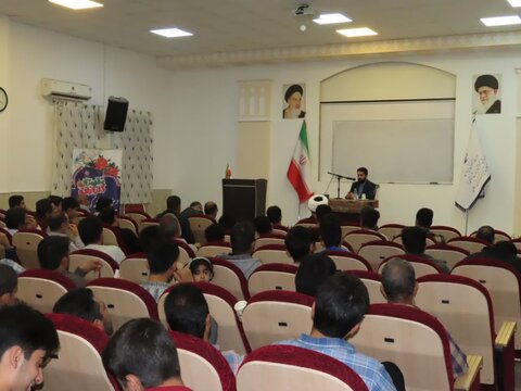 تصاویر/ جلسه آموزشی توجیهی بسیجیان اردکان با حضور دادستان جدید