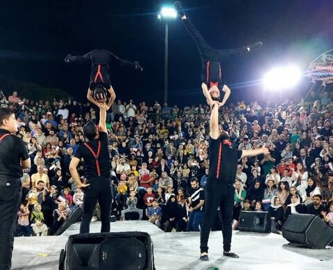 تصاویر/ استقبال پرشور شهروندان از جشن بزرگ هفته جهانی کودک در منطقه ۲۰