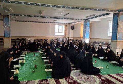 تصاویر/ مدرسه علمیه ریحانه‌النبی (س) میزبان قاریان مطرح کشوری