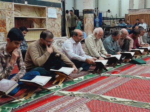تصاویر/ آموزش تخصصی حفظ قرآن کریم در مسجد ولیعصر(عج)