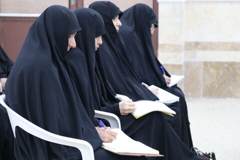 دومین جلسه درس خارج در حوزه علمیه خواهران بوشهر