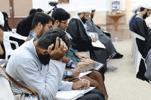 دومین جلسه درس خارج در حوزه علمیه خواهران بوشهر