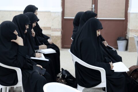 دومین جلسه درس خارج در حوزه علمیه خواهران بوشهر
