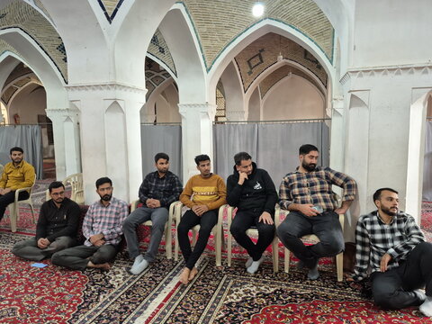 تصاویر/ درس اخلاق مدرسه آیت‌الله مدنی کاشانی(ره)