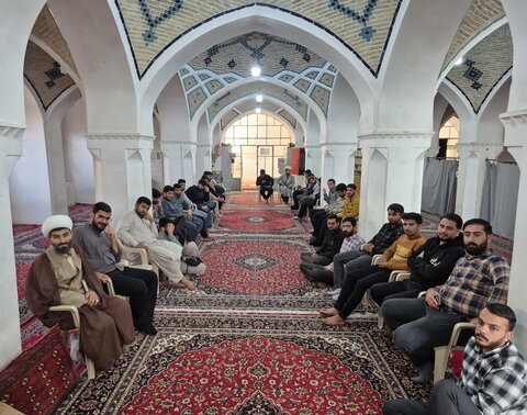 تصاویر/ درس اخلاق مدرسه آیت‌الله مدنی کاشانی(ره)