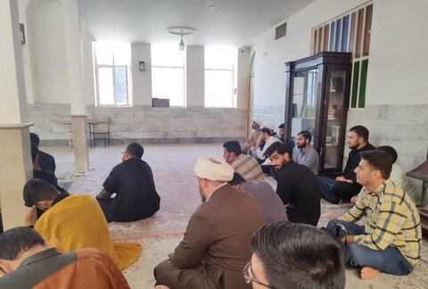 تصاویر/ نشست هماهنگی تشکیل کانون طلاب هلال احمر در مدارس علمیه کاشان