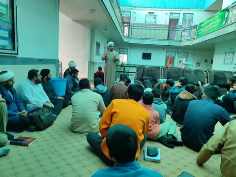 تصاویری از برگزاری برنامه های تهذیبی و ورزشی در مدرسه علمیه نورآباد