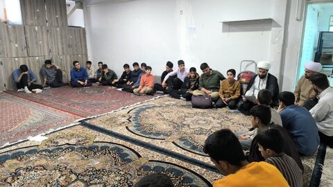 تصاویری از برگزاری برنامه های تهذیبی و ورزشی در مدرسه علمیه نورآباد