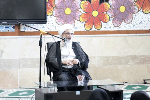 تصاویر/ برگزاری درس اخلاق در مدرسه علمیه الزهرا س بوشهر