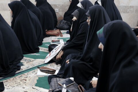 تصاویر/ برگزاری درس اخلاق در مدرسه علمیه الزهرا س بوشهر