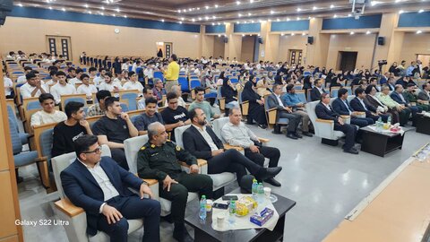 تصاویر/ همایش تجلیل از برترین های کنکور ۱۴۰۴ در جم