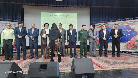 تصاویر/ همایش تجلیل از برترین های کنکور ۱۴۰۴ در جم