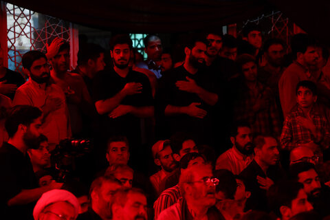 تصاویر/مراسم عزاداری شب رحلت حضرت موسی مبرقع (ع)در شهر قم