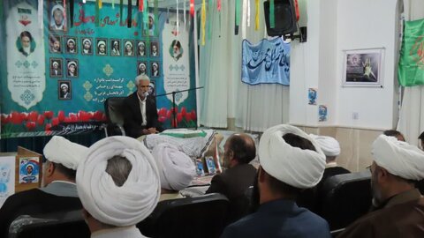 تصاویر/ یادواره شهدای روحانی شهرستان شاهین‌دژ