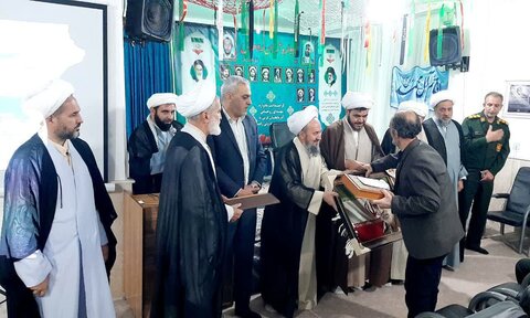 تصاویر/ یادواره شهدای روحانی شهرستان شاهین‌دژ