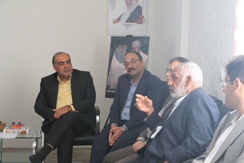 تصاویر/ جلسه با نماینده ولی فقیه کرمان