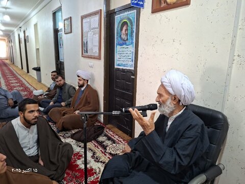 تصاویر/ جلسه اخلاق طلاب ماکو