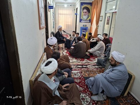 تصاویر/ جلسه اخلاق طلاب ماکو