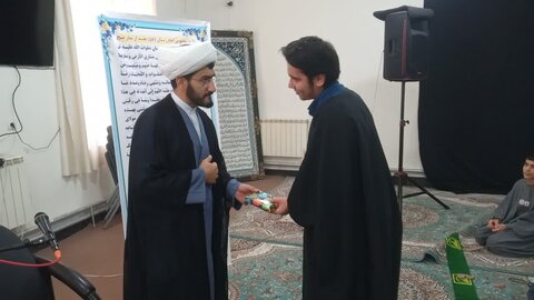 تصاویر/ تقدیر از ممتازین مسابقات علمی مدرسه علمیه نقده
