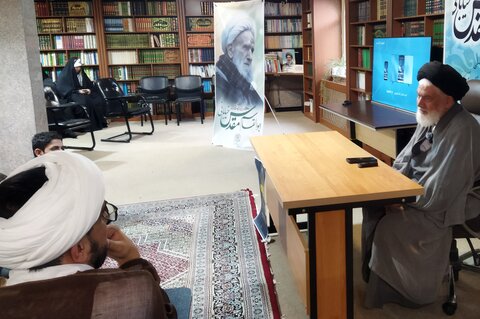 نشست علمی «زیست مقدس» برگزار شد