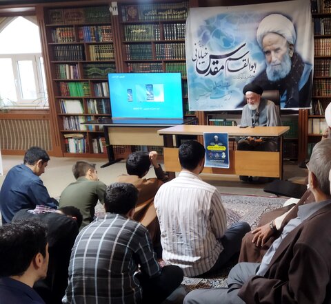 نشست علمی «زیست مقدس» برگزار شد