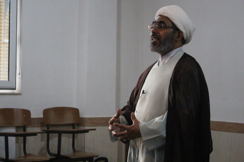 تصاویر/ نشست تبیین طرح ولایت در حوزه علمیه صاحب الزمان (عج) مرند