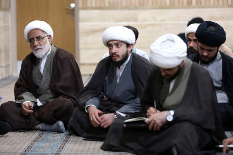 تصاویر/ درس اخلاق آیت‌الله العظمی سبحانی