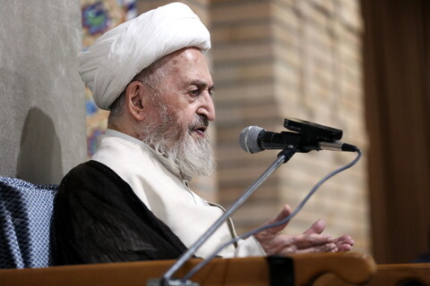 تصاویر/ درس اخلاق آیت‌الله العظمی سبحانی