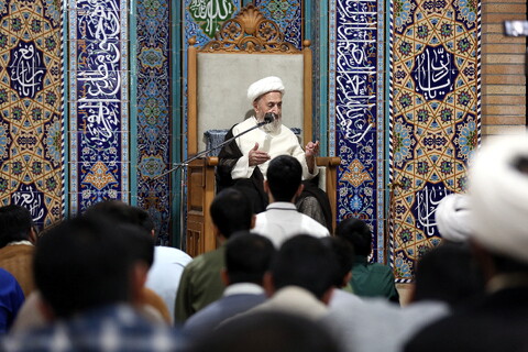 تصاویر/ درس اخلاق آیت‌الله العظمی سبحانی