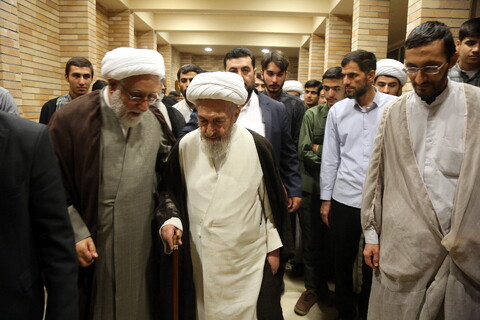 تصاویر/ درس اخلاق آیت‌الله العظمی سبحانی