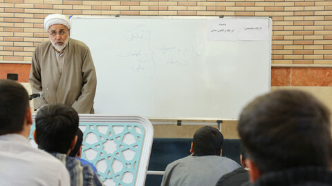 تصاویر/ برگزاری کارگاه تخصصی وصیت در فقه و قانون مدنی در مدرسه علمیه امیرالمومنین(ع] تبریز