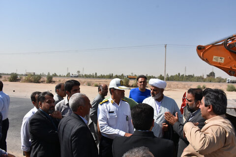 تصاویر/ ازدید و برگزاری جلسه بررسی مشکلات اهالی گردفرامرز شاهدیه یزد