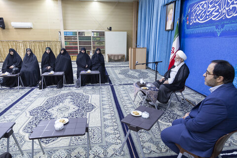 تصاویر/ دیدار مشاور رئیس صداوسیما با امام جمعه یزد