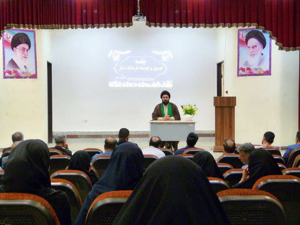 تصاویر/ برگزاری جلسه توانمندسازی مربیان پرورشی در شهرستان آبدانان