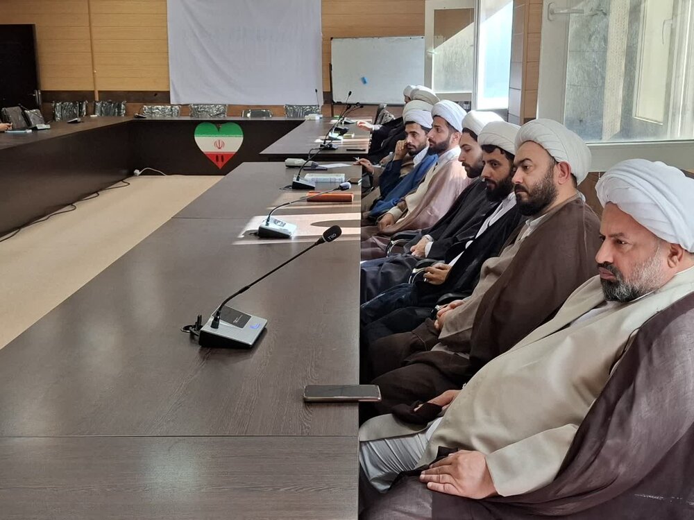 تقدیر از اساتید پژوهش حوزه علمیه گیلان