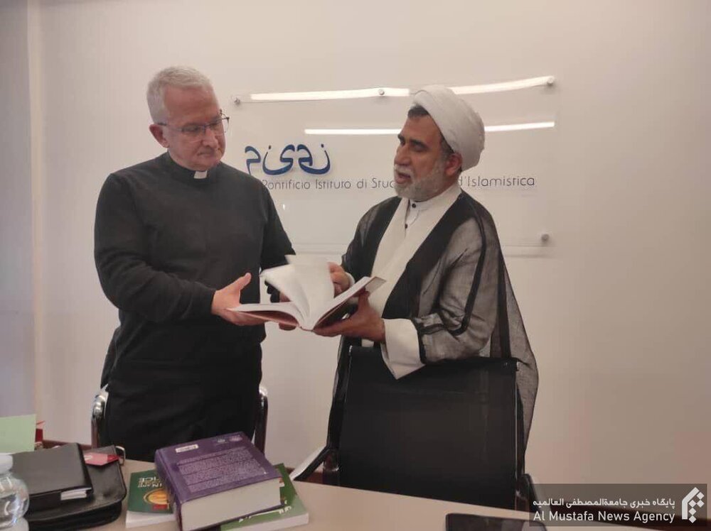 Omaggio della Fondazione Internazionale Ashura per uno studioso cristiano di Ashura in Vaticano