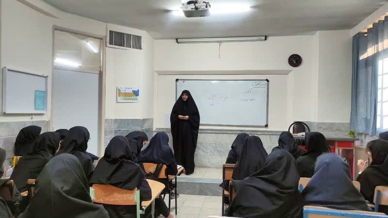 جرای طرح آلاء با محوریت نماز در ۲۳۱ مدرسه دخترانه قم