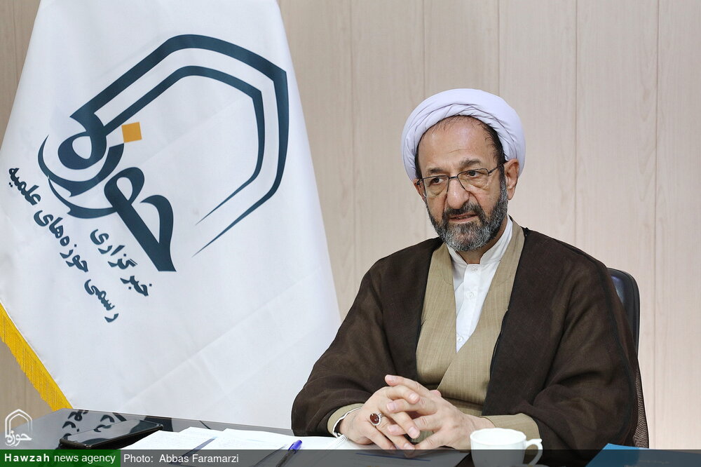 هم‌افزایی ۱۴ پژوهشگاه علوم انسانی برای تحول در نظام دانش / چالش ساختاری در مسیر اسلامی‌سازی علوم انسانی