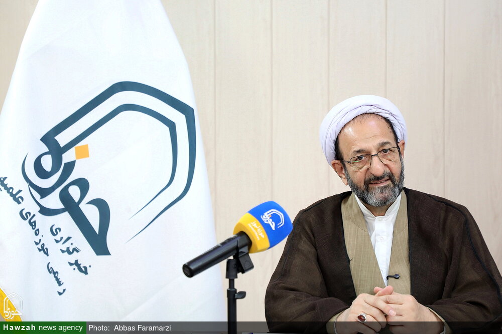 همافزایی ۱۴ پژوهشگاه علوم انسانی برای تحول در نظام دانش / دانشگاههای ما هنوز غربیاند؛ چالش ساختاری در مسیر اسلامیسازی علوم انسانی