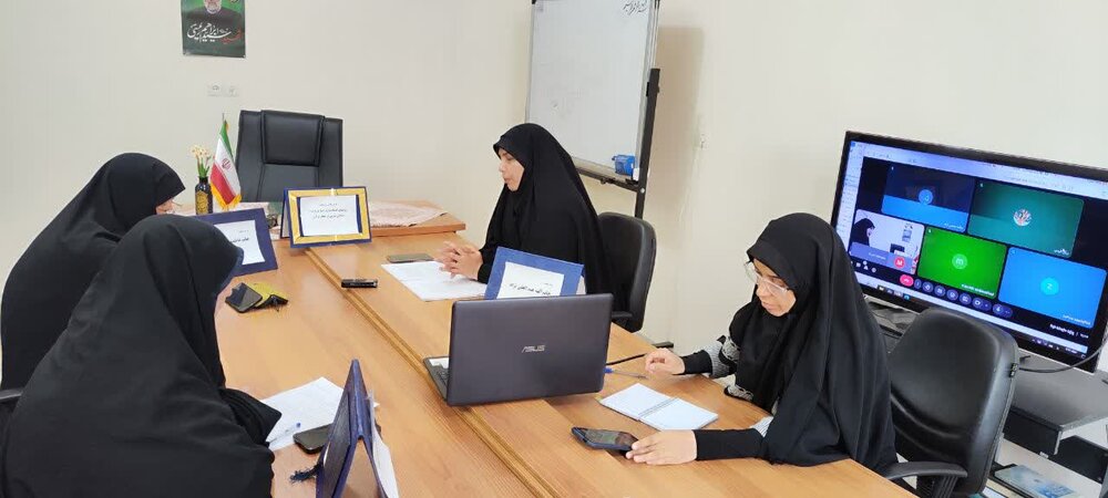 کرسی علمی ترویجی در مدرسه علمیه تخصصی رکن‌الهدی کرمان برگزار شد+عکس